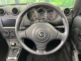 【純正革巻きステアリング】上質な革を使用することで、手にしっかり馴染みとても運転しやすいハンドルです♪