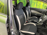 運転席シート廻りは使用感も少なく、良好な状態となっています。前オーナー様が丁寧に使っていたことがよくわかりますね。
