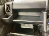 弊社では、お車を納車してからが本当のお付き合いのスタートだと思っています。お客様に頼りにされる「お店」を目指しています!