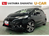 人気の黒 フィットハイブリッド入荷しました。視界が広くて運転しやすいし、ホンダセンシングで安心ですよ。雹害はありますが走りは問題なく、送迎にも使いやすい一台です(^^♪見ていきましょう
