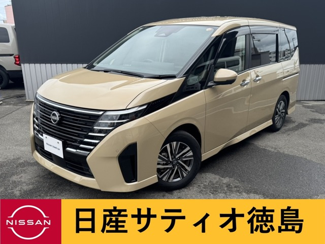 セレナ 1.4 e-POWER ハイウェイスターV 