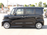 ご納車前には納車点検整備を実施いたします。指定交換部品(エンジンオイル、オイルエレメント、ワイパーゴム等)新品交換致します。その他必要交換部品は点検時交換致します。