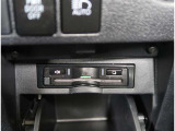 【ETC】高速道路、有料道路の料金をキャッシュレスでスムーズに通過できます。