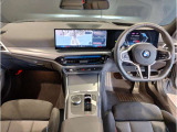☆センターパネルを運転席側に僅かに傾けたBMW独特のインパネ☆【駆け抜ける歓び】はここからもスタートしております☆