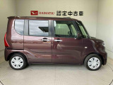 車両右側面からの写真になります。車をご覧になりたい時はお気軽に最寄りの店舗へご相談下さい。