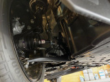 お車を安心してお乗りいただく為には、足回りの定期点検が欠かせません。サービスサポート(有償保証)では無料点検もご提供しており、安心のカーライフをお過ごしいただけるサポート体制が整っています。
