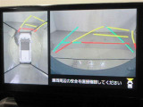 パノラミックビューモニター付きです。車両を上から見たような映像をディスプレイオーディオ画面に表示。運転席からの目視だけでは見にくい、車両周辺の状況をリアルタイムでしっかり確認できます。