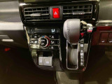 納車前にはプロのメカニックが、各部の点検を行います。ディーラーにしか出来ない品質、そしてサービスできっと満足していただけると思います!