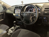すっきりとしたデザインの内装は、さすがトヨタ車の上品さを感じます。