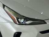 LEDヘッドライトです。デザイン性がよくとても明るいので、夜間の走行や悪天候でも安心です。しかも長寿命!