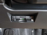 ETC車載器付きです。高速道路の料金所もスムーズに通過できます。