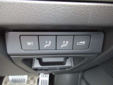 運転席シートメモリー機能に電動リアゲートの開閉スイッチが付いております♪