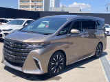 【GLIONグループ GSQUARE】の車輌をご覧頂き、誠にありがとうございます。お客様にピッタリなお車を弊社スタッフがご案内させて頂きます。
