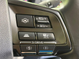 【全車速追従機能付クルーズコントロール】高速道路での長距離走行が楽に!!自動で速度を保つクルーズコントロールが、衝突軽減システムと連携し、前方の車両を感知して車間を保つように速度調節してくれます!!