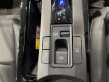 シフト連動パーキングブレーキ&オートブレーキホールド機能付きで運転が快適に&hellip;♪