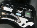 e-Pedalは、発進 - 加減速 - 停止まで、アクセルペダルの操作だけで 速度調節できます。