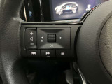ステアリングスイッチ搭載!ハンドルひとつで手を離さなくても運転中視線をそらさなくても操作が出来て便利です♪