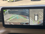 アラウンドビューモニター(全方位カメラ)付きなので、狭い道も車庫入れも丸見えで安心!ソナーで障害物を警告するのでバックが苦手な方も、得意な方も安全度UP!