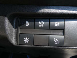 リーフには安全装備が多数付いています!緊急ブレーキを作動するエマージェンシーブレーキや、踏み間違い防止アシスト、車線逸脱防止支援システムなどなど安全運転を補助してくれる装備が盛りだくさんです!