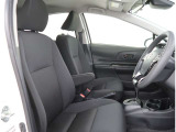 【フロントシート】運転しやすいドライバーズコックピット!ドライブが楽しくなります。