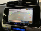 バックガイドモニターで、後方を確認しながら安心して駐車することができます。運転初心者も熟練者も必須の機能ですよ!