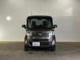 弊社のお客様からのワンオーナーの下取り車で入荷しました。弊社の整備記録も有るので、安心してお乗り頂けるお車です!