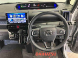 収納も充実、操作性良好なハンドルまわりです。また気持ちよくお乗り頂くために、徹底したルームクリーニングも実施しております。