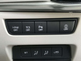 【2Wayドライビングポジションメモリー機能】お二人のシートパターンを記憶することができますので、運転時はボタン一つでシート調節できますね。