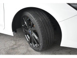タイヤサイズは225/40R18です