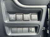 ワンタッチスイッチ付デュアルパワースライドドア。運転席からスライドドアの開閉が可能。