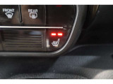 シートヒーター装備付き車!!座席に埋め込まれた電熱線によりシートを暖めることが出来る装備で、温められたシートは、寒い冬には最適です!!