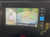 【全周囲カメラ】専用のカメラにより、上から見下ろしたような視点で360度クルマの周囲を確認することができます☆死角部分も確認しやすく、狭い場所での切り返しや駐車もスムーズに行えます。
