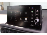 Google搭載 9インチHonda CONNECT対応の純正ナビゲーション装備。ナビとしてだけでなく、Honda CONNECTの性能を存分に発揮させられます!