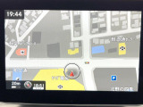 ●純正ナビ:一体感のあるナビは、高級感ある車内を演出してくれます。Bluetooth再生などオーディオ機能も充実しておりますので、運転もより楽しめます♪