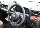 前席全体 目線も高く広い視界で安心して運転することができますね!