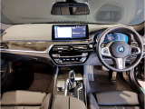 ☆センターパネルを運転席側に僅かに傾けたBMW独特のインパネ☆【駆け抜ける歓び】はここからもスタートしております☆