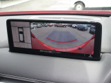 360&deg;ビューモニターを搭載しています。コーナーセンサーと合せてお使いいただくことで、安全、安心にお車の取り回しを行っていただけます。