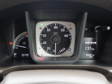 見やすいメーターパネルで運転も安心(^^♪