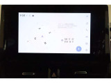 ディスプレイオーディオを装備。スマホとクルマをつなぐことで、これまでのナビに加えて、いろんなサービスが楽しめます。