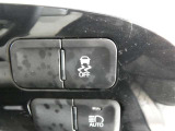 横滑り防止装置付き。ぬかるんだ道や雪道でタイヤが空転するときは、SW、OFFで試みてください。
