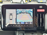 全方位モニター搭載です!車を真上から見たような映像や後方映像などで、見えにくいエリアの周辺確認をサポートしてくれます!