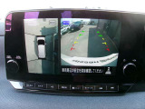 アラウンドビューモニター!空から見下ろしているかのような映像を映し出します。駐車時には安心ですよね♪