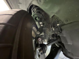 お車を安心してお乗りいただく為には、足回りの定期点検が欠かせません。サービスサポート(有償保証)では無料点検もご提供しており、安心のカーライフをお過ごしいただけるサポート体制が整っています。
