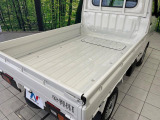 積み下ろしのしやすいデッキにはたっぷりと荷物を積み込んでいただけます。遊びから仕事まで、様々なシーンで頼れます♪