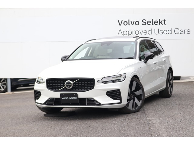 V60 ウルトラ T6 AWD プラグインハイブリッド 4WD
