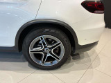 車両は屋内展示しておりますので天候に関係なくごゆっくりコンディションご確認頂けます。車両を倉庫へ保管している場合が御座いますのでご来店前に在庫確認頂けると幸いです。TEL072-784-8800