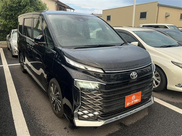 ヴォクシー 2.0 S-Z 禁煙車 10.5インチディスプレイオーディオ