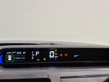 TFTカラ-マルチインフォメ-ションディスプレイ4.2インチの液晶画面に、安全・安心のコンテンツやオ-トエアコンのステ-タスなど、さまざまな運転情報を表示し見やすさにこだわったメ-タ-です♪