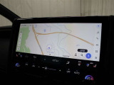スマートフォンとの連携を可能にした9インチのディスプレイオーディオにはナビキットを採用。AM/FM(ワイドFM対応)、Bluetooth/USB入力に対応しています。(T‐Connectは別途有料)