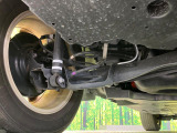 お車を安心してお乗りいただく為には、足回りの定期点検が欠かせません。サービスサポート(有償保証)では無料点検もご提供しており、安心のカーライフをお過ごしいただけるサポート体制が整っています。